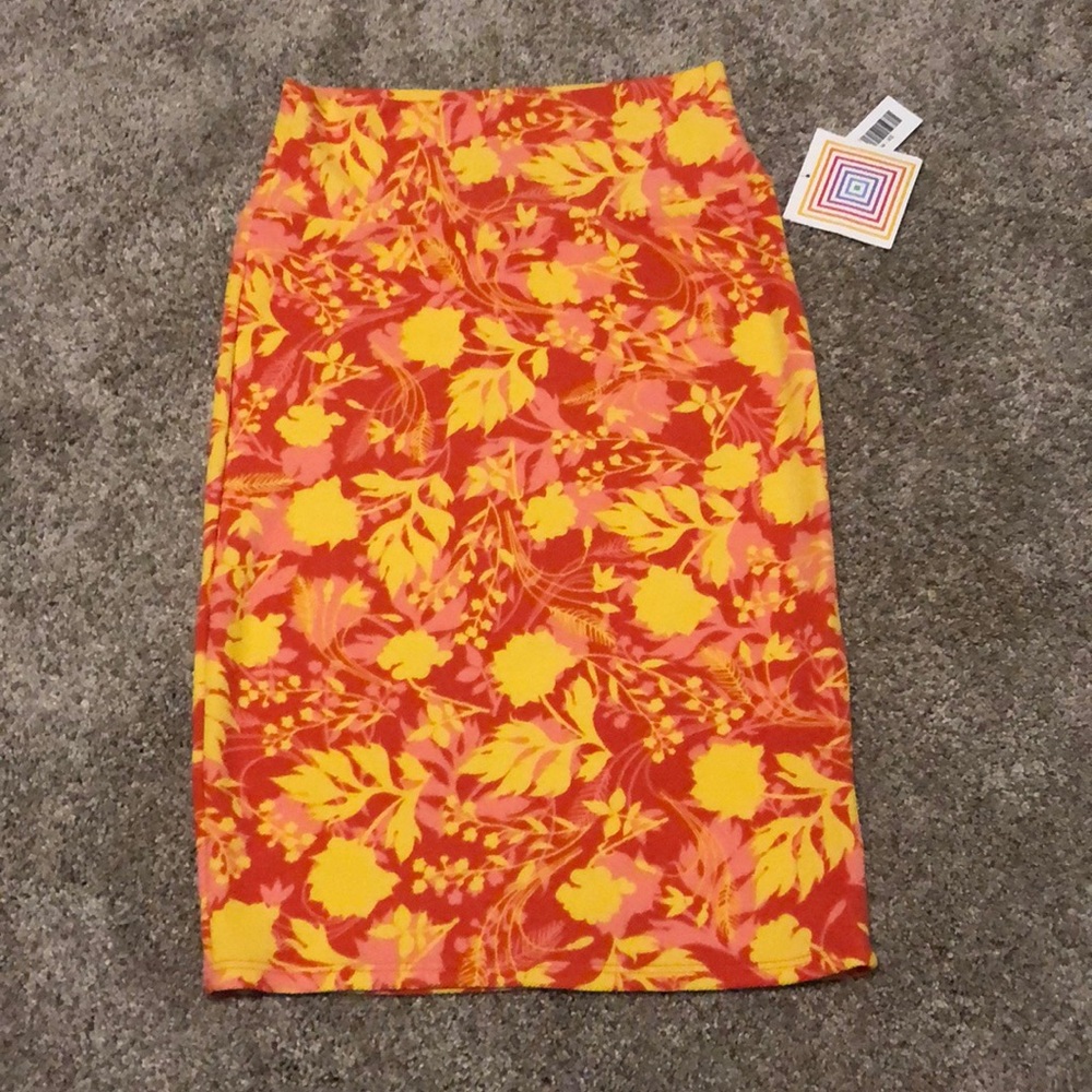 LulaRoe XS Cassie Skirt